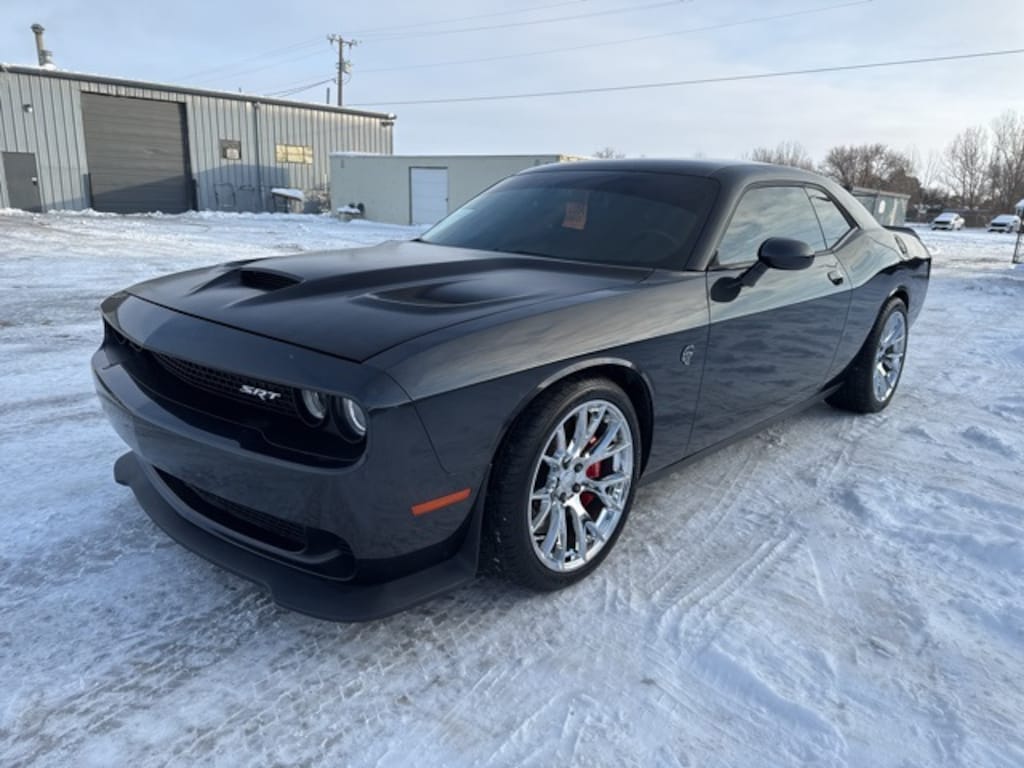 Used 2016 Dodge Challenger SRT Hellcat Coupe
