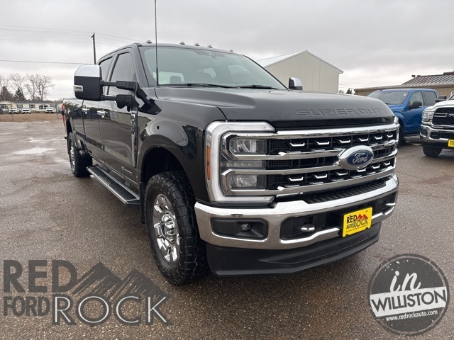 2024 Ford F-350 Super Duty Lariat's photo