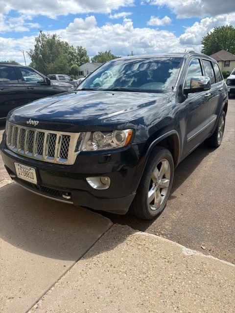 Used 2013 Jeep Grand Cherokee Overland with VIN 1C4RJFCTXDC580908 for sale in Williston, ND