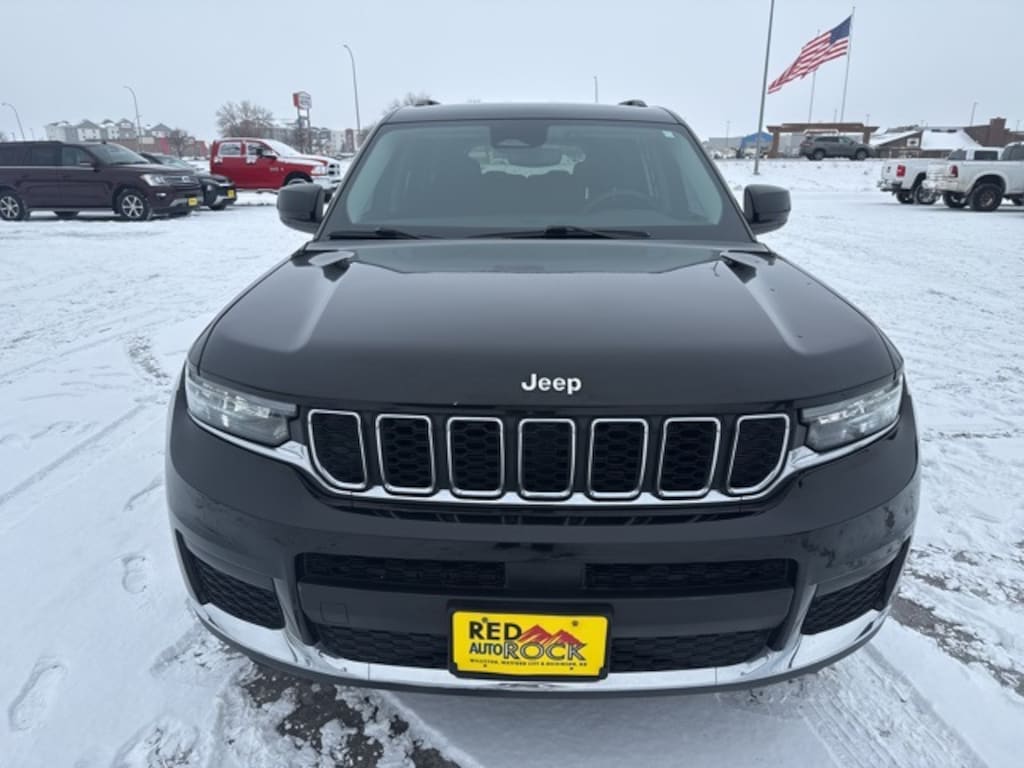 Used 2023 Jeep Grand Cherokee L Laredo SUV