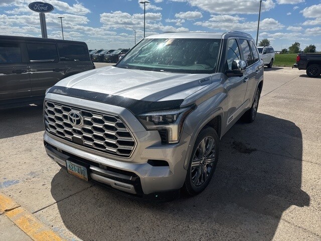 2024 Toyota Sequoia Capstone photo 3