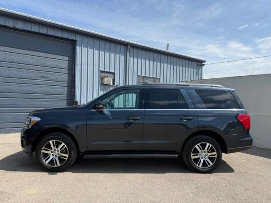 Used 2024 Ford Expedition XLT SUV