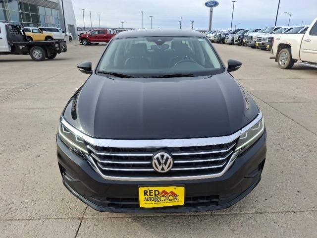 Used 2020 Volkswagen Passat SE with VIN 1VWSA7A37LC016512 for sale in Williston, ND