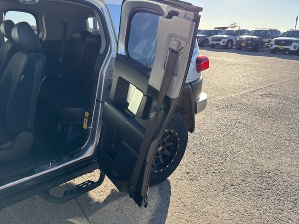 Used 2007 Toyota FJ Cruiser Base SUV