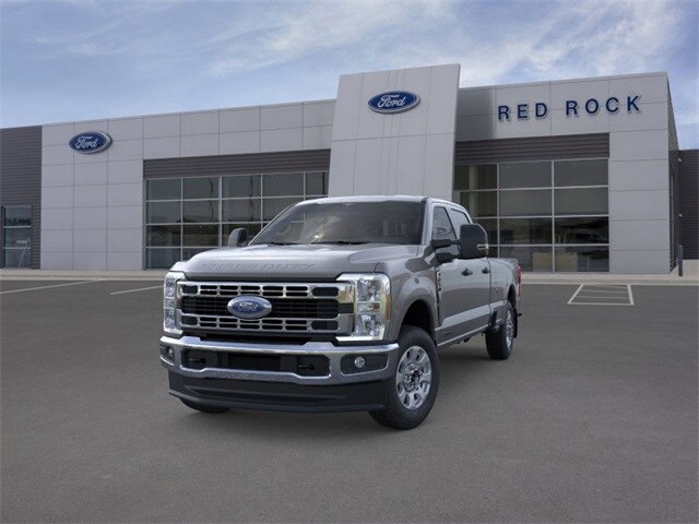 2025 Ford F-250 photo 3