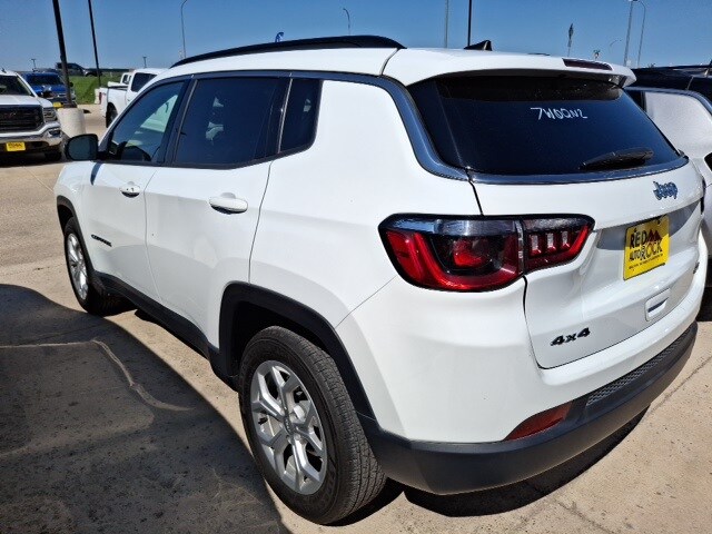2024 Jeep Compass Latitude photo 4