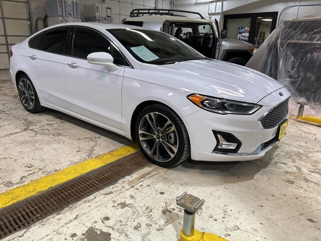 2019 Ford Fusion Titanium photo 3