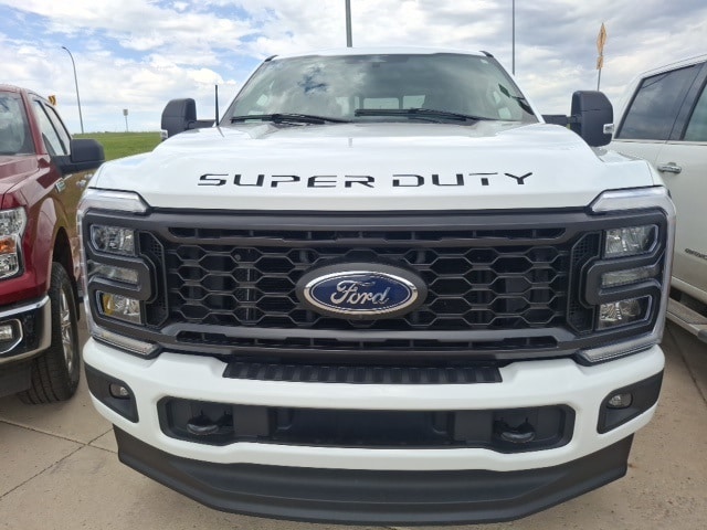 Used 2023 Ford F-350 Super Duty XL with VIN 1FT8W3BN8PEC49879 for sale in Williston, ND
