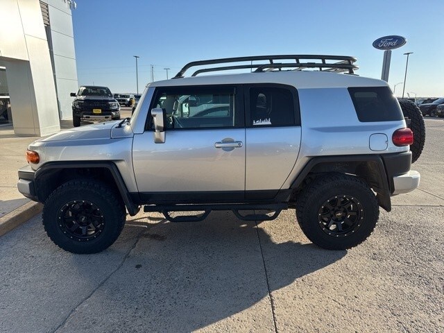 2007 Toyota FJ Cruiser Base photo 2