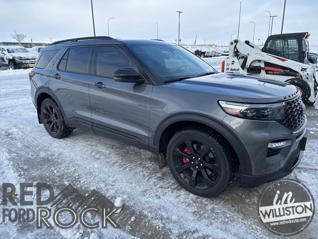 2023 Ford Explorer ST's photo