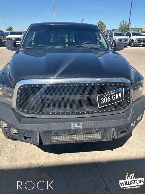2017 RAM 1500 SLT 4x4 Crew Cab 5'7's photo