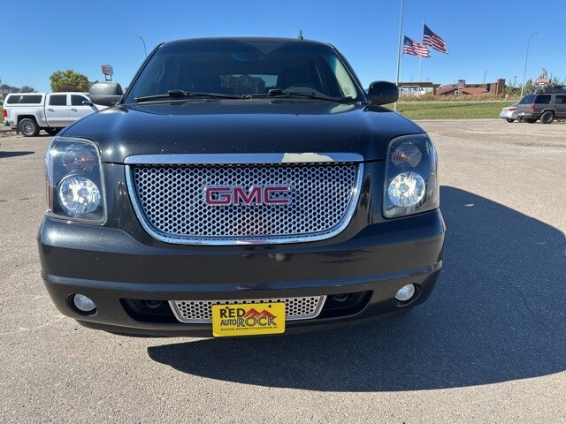 2012 Gmc Yukon Denali photo 2