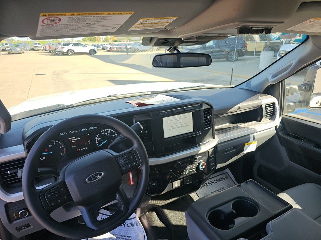 2024 Ford F-550 Super Duty Chassis Cab XL - Photo 14