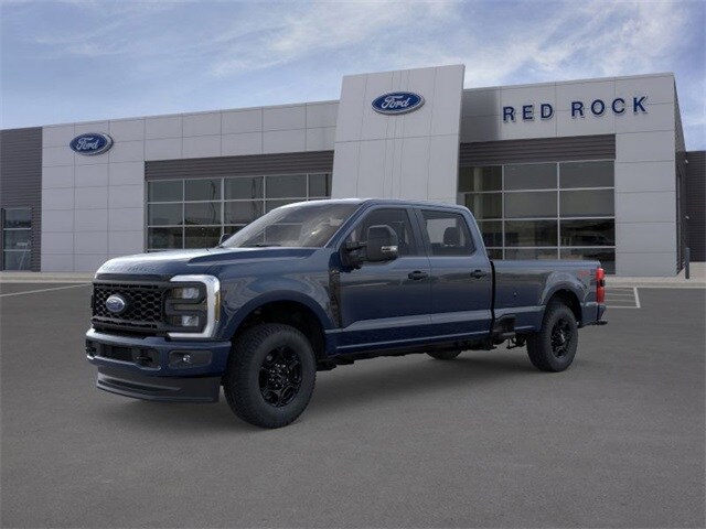 2025 Ford F-250 photo 2