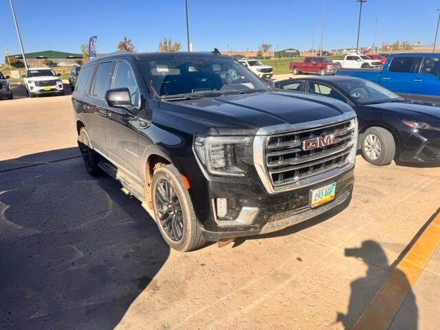 2023 Gmc Yukon SLT photo 2