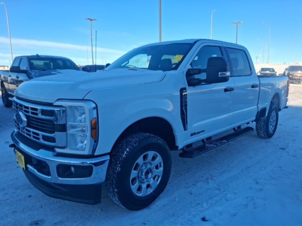Used 2024 Ford F-250SD XLT Truck