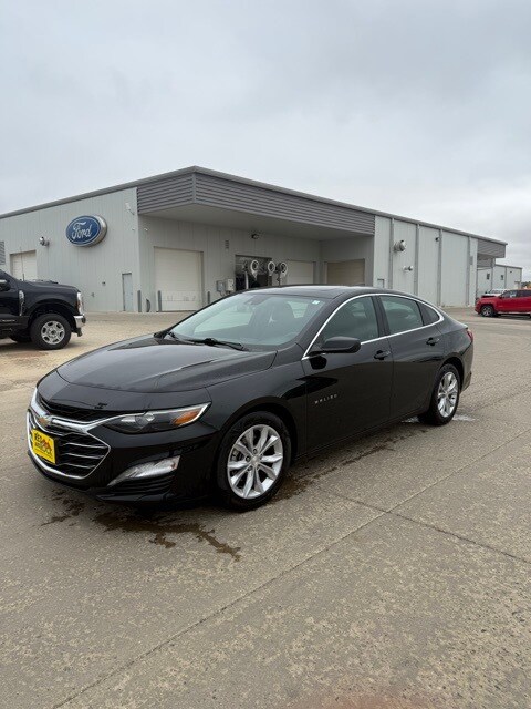 2023 Chevrolet Malibu 1LT photo 4