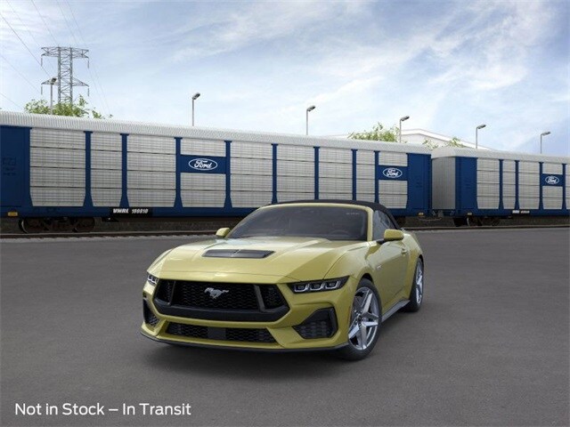 2025 Ford Mustang GT Premium Convertible photo 3