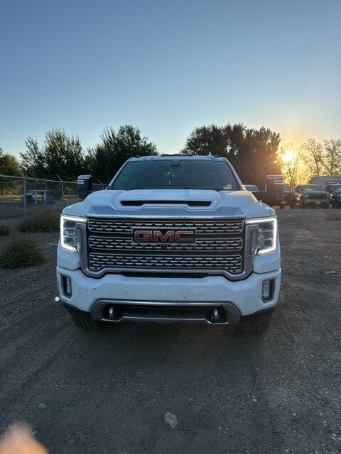 2023 Gmc Sierra HD Denali photo 2