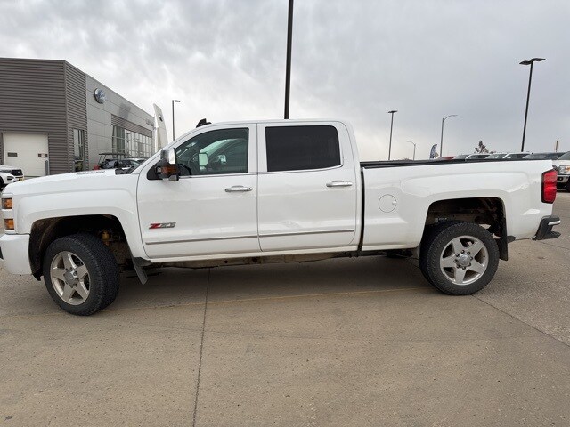 2015 Chevrolet Silverado 2500HD LTZ photo 4