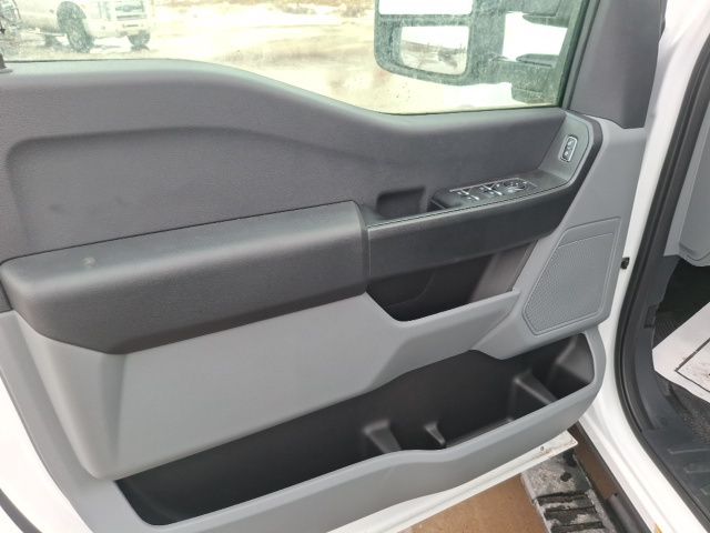 2024 Ford F-550 Super Duty Chassis Cab XL - Photo 7
