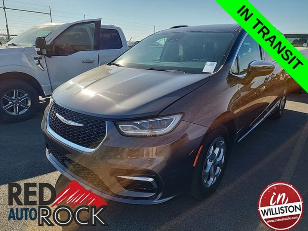 Used 2023 Chrysler Pacifica Limited Minivan/Van