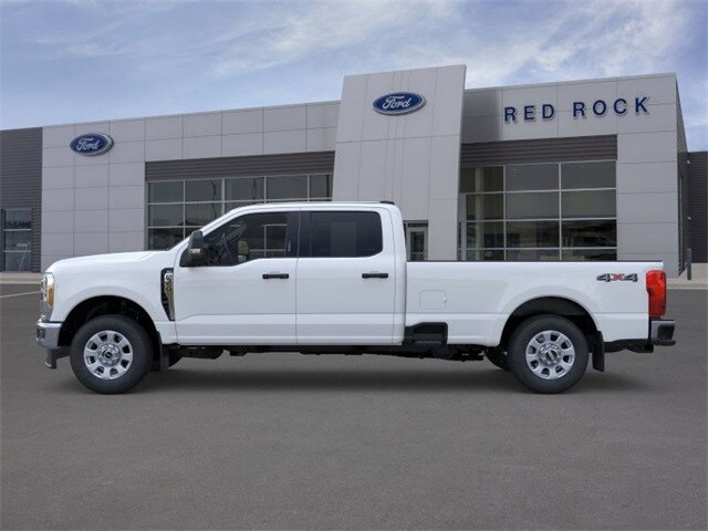 2025 Ford F-350 photo 4