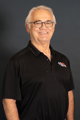 Staff member Henry Jangula from fd5e139cbdd8