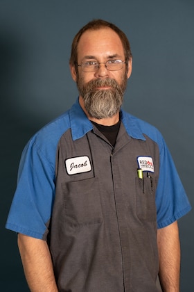 Staff member Jacob Leslie from 0aa4525152fb