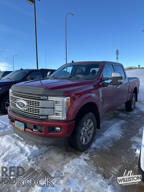 2019 Ford F-350 Super Duty Platinum's photo