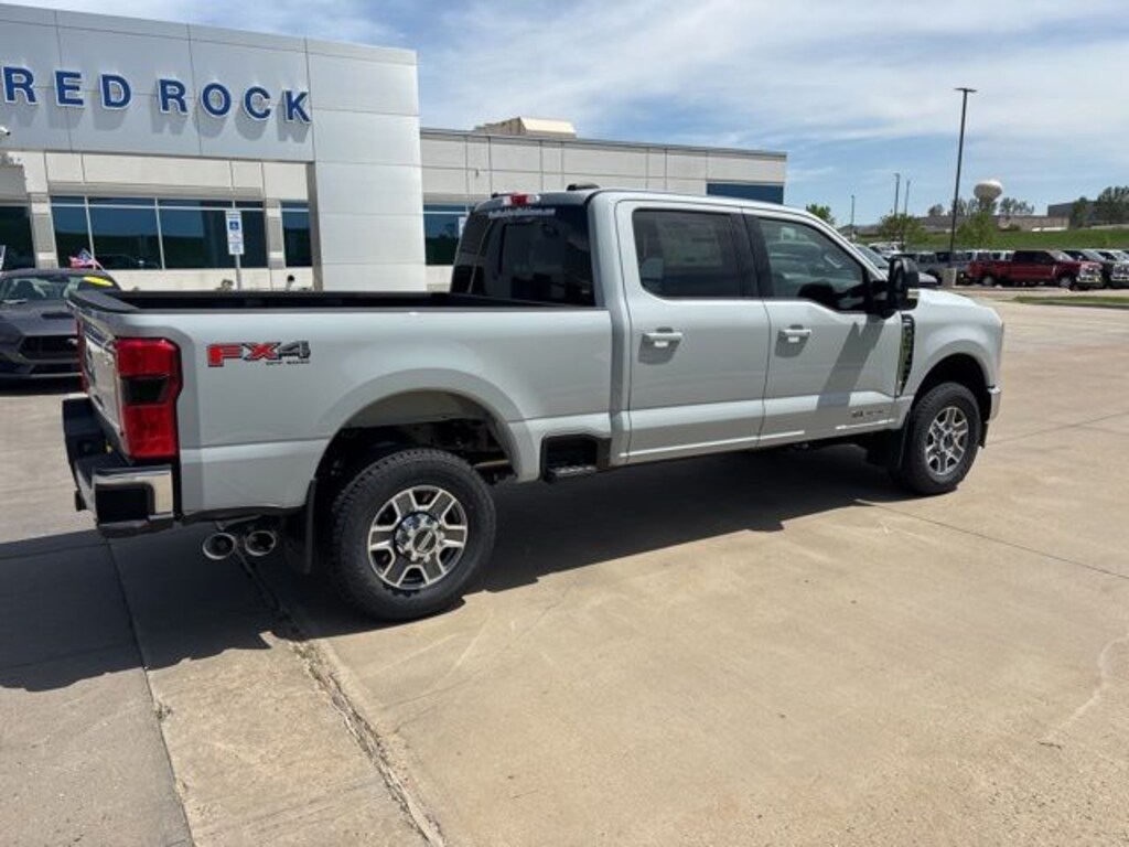 New 2026 Ford F-350SD Lariat Truck