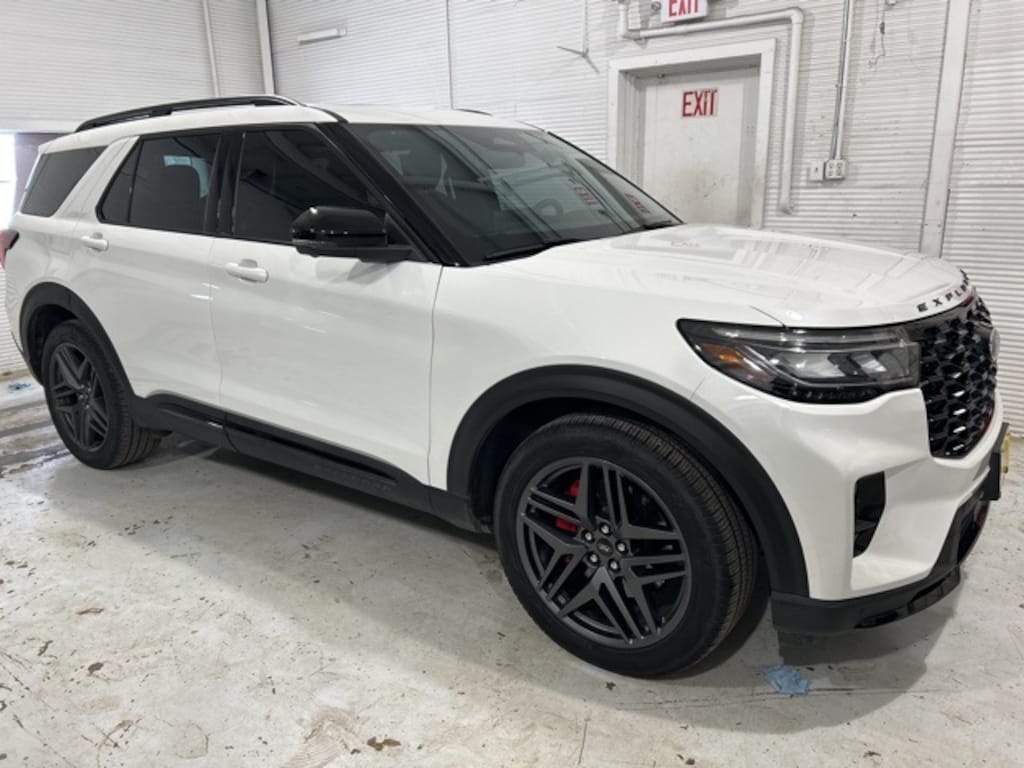 Used 2025 Ford Explorer ST SUV