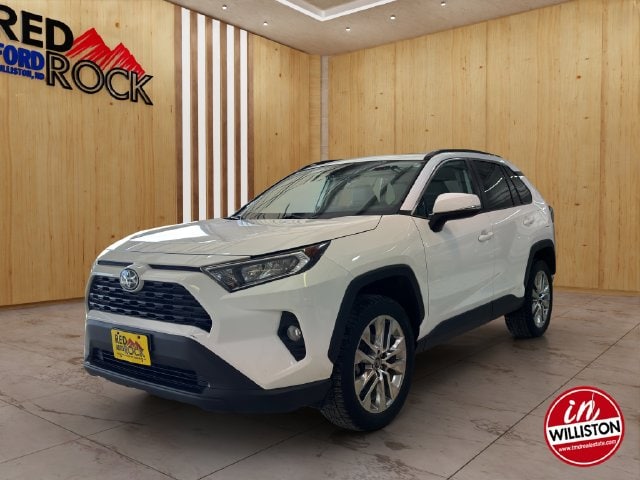 2020 Toyota RAV4 XLE Premium