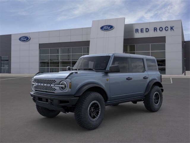 2024 Ford Bronco Badlands photo 2