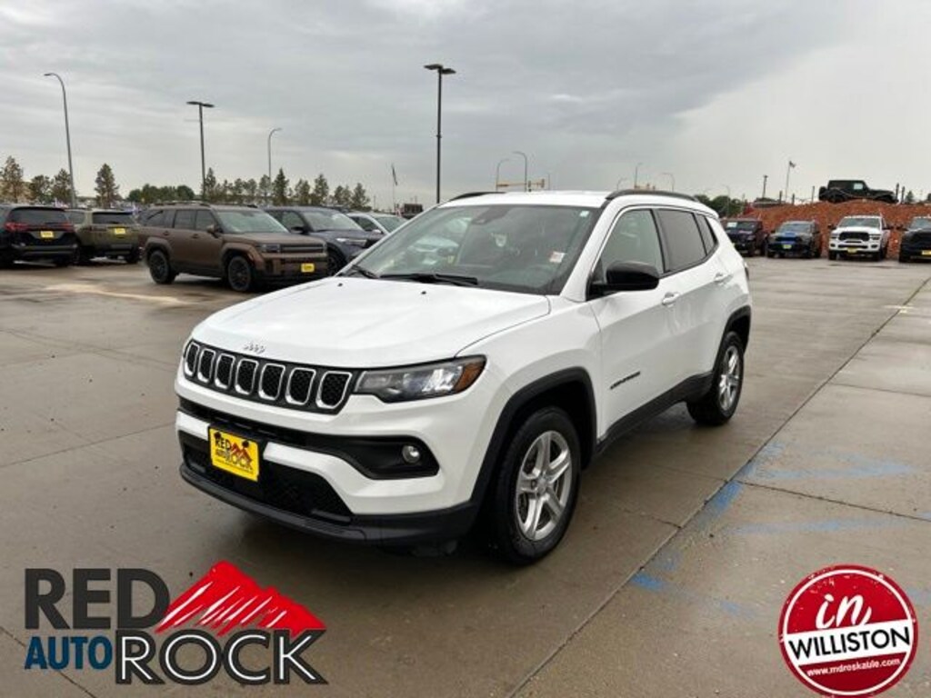 Used 2024 Jeep Compass Latitude SUV