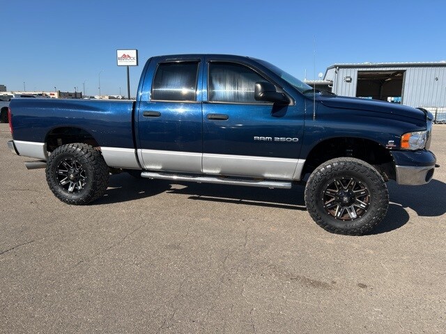 2005 Dodge Ram SLT photo 2