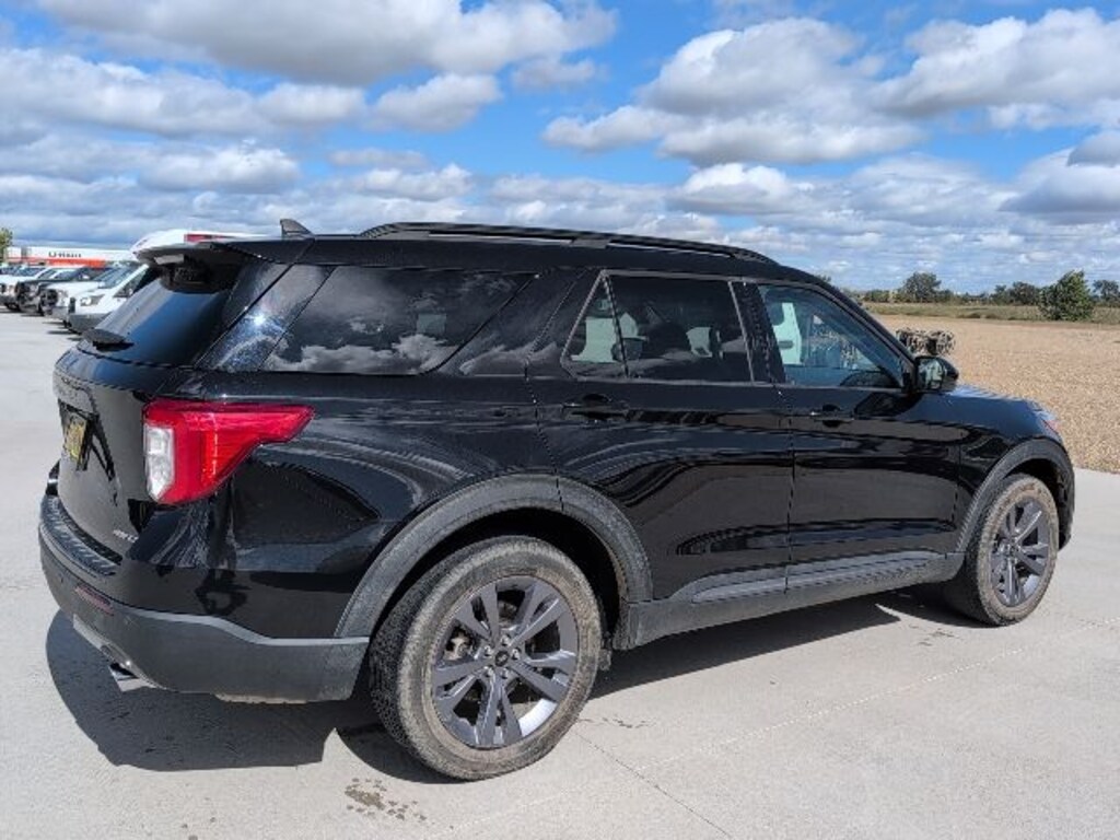 Used 2022 Ford Explorer XLT SUV