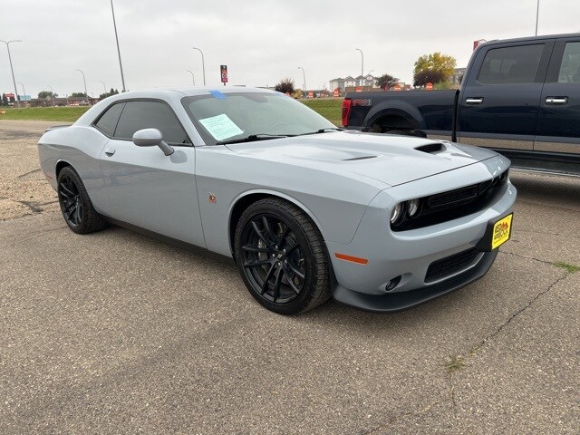 2021 Dodge Challenger R/T Scat Pack photo 3