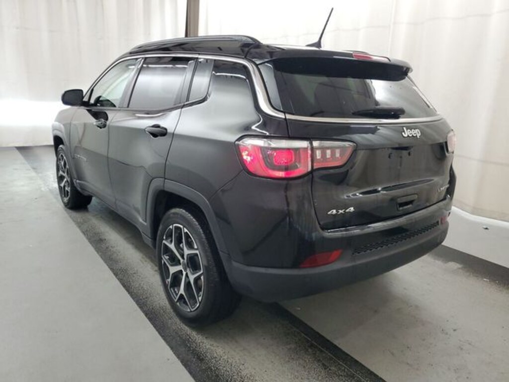 Used 2025 Jeep Compass Limited SUV