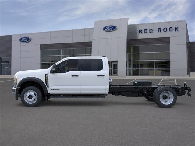 2026 Ford F-450 photo 4