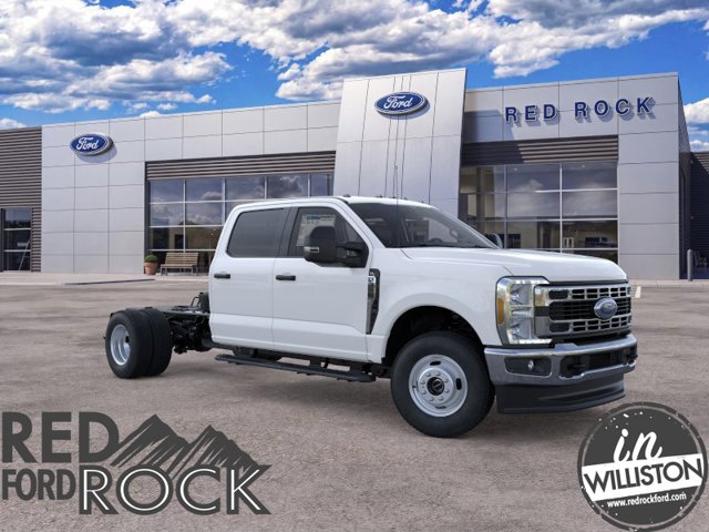2026 Ford F-350 Super Duty Chassis Cab