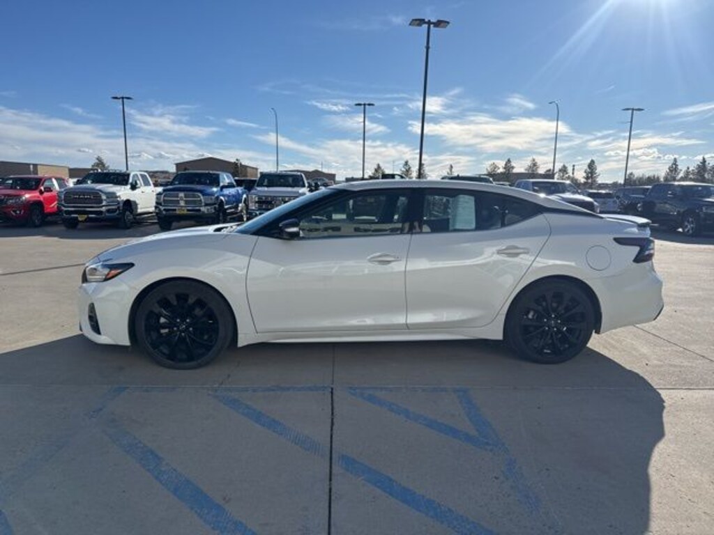Used 2023 Nissan Maxima SR Sedan