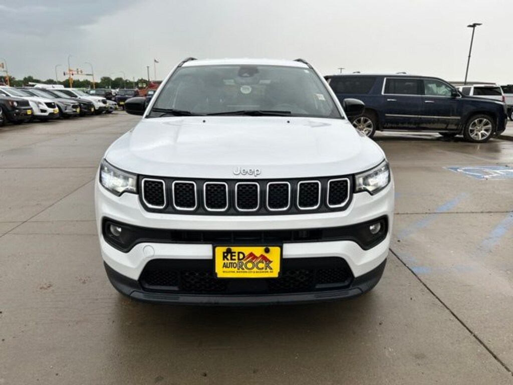 Used 2024 Jeep Compass Latitude SUV