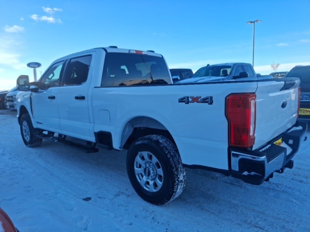 Used 2024 Ford F-250SD XLT Truck