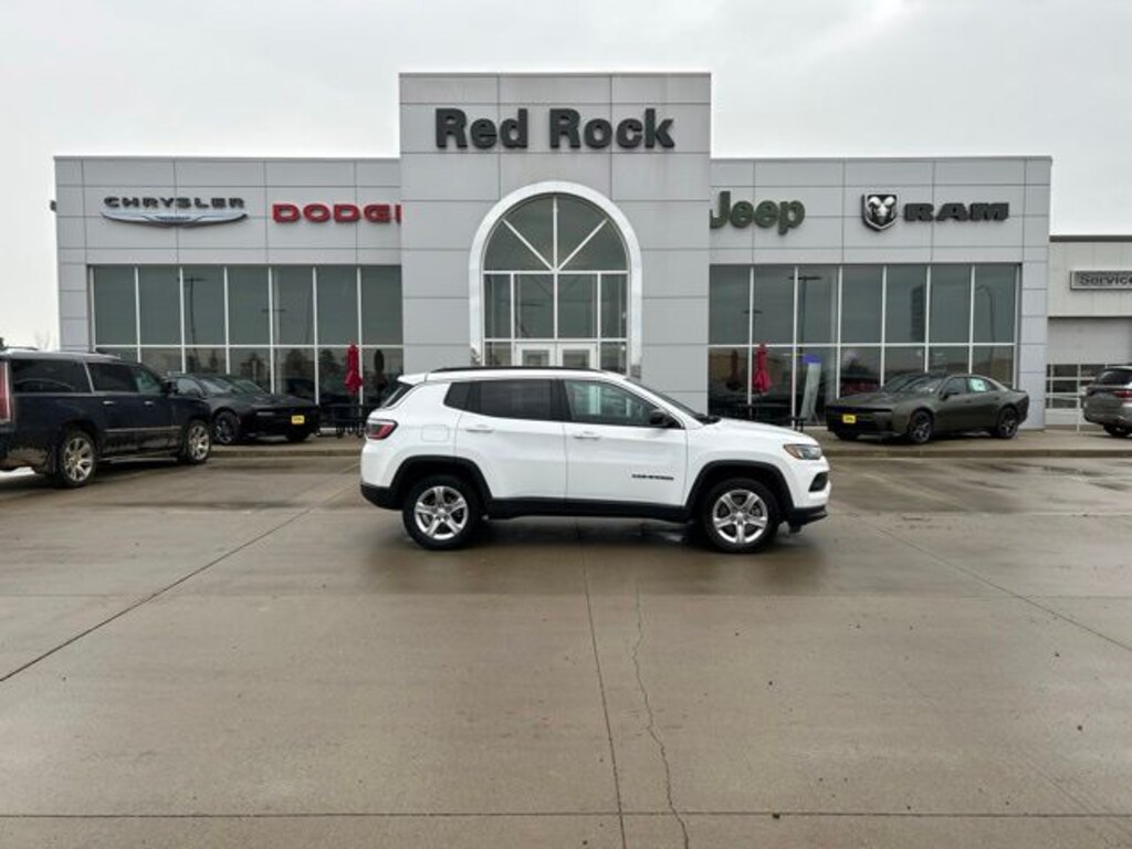 Used 2024 Jeep Compass Latitude SUV