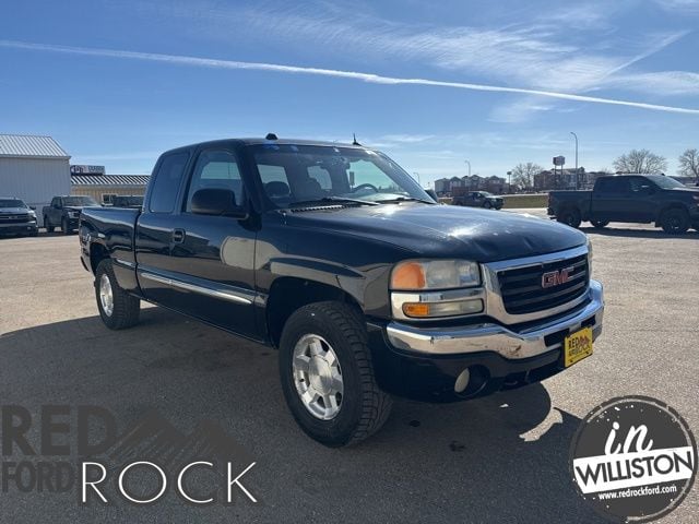 2005 GMC Sierra 4WD Extended Cab 6 1/2-ft SLT's photo