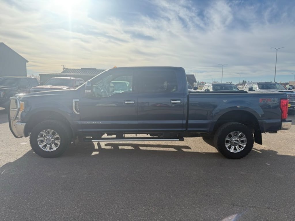 Used 2017 Ford F-250SD Lariat Truck