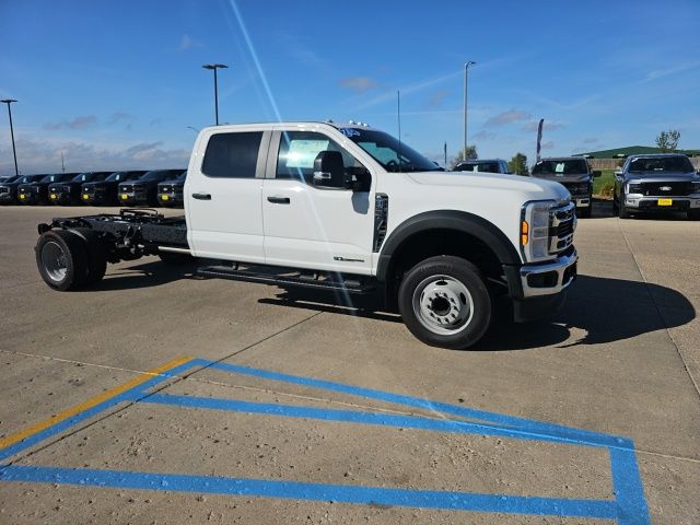 2024 Ford F-550 Super Duty Chassis Cab XL - Photo 3
