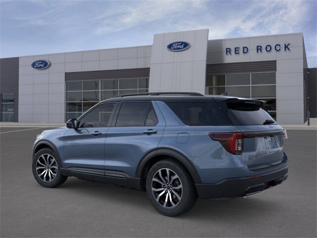 2025 Ford Explorer ST-Line photo 3