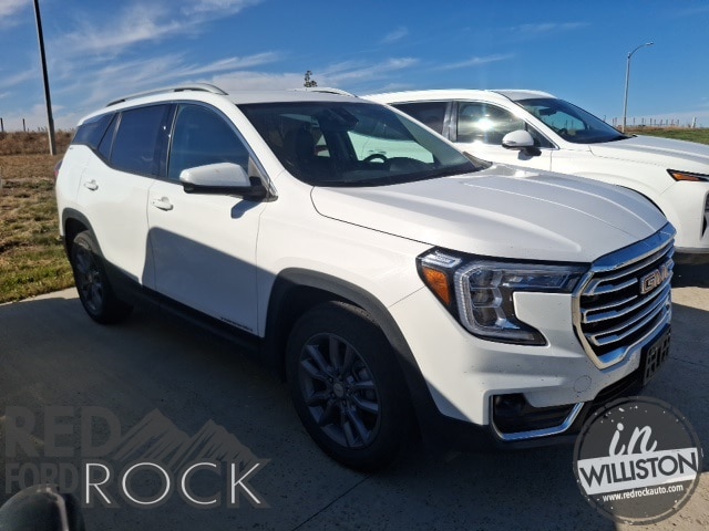 2024 GMC Terrain SLT's photo